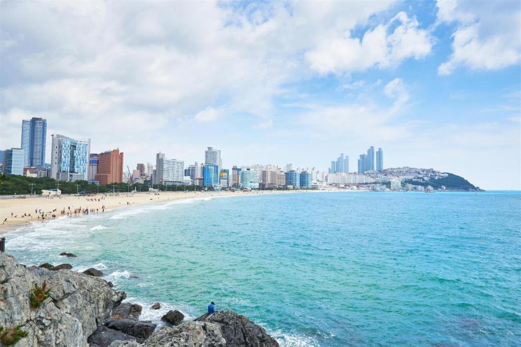 Ramada Encore By Wyndham Busan Haeundae Exterior foto